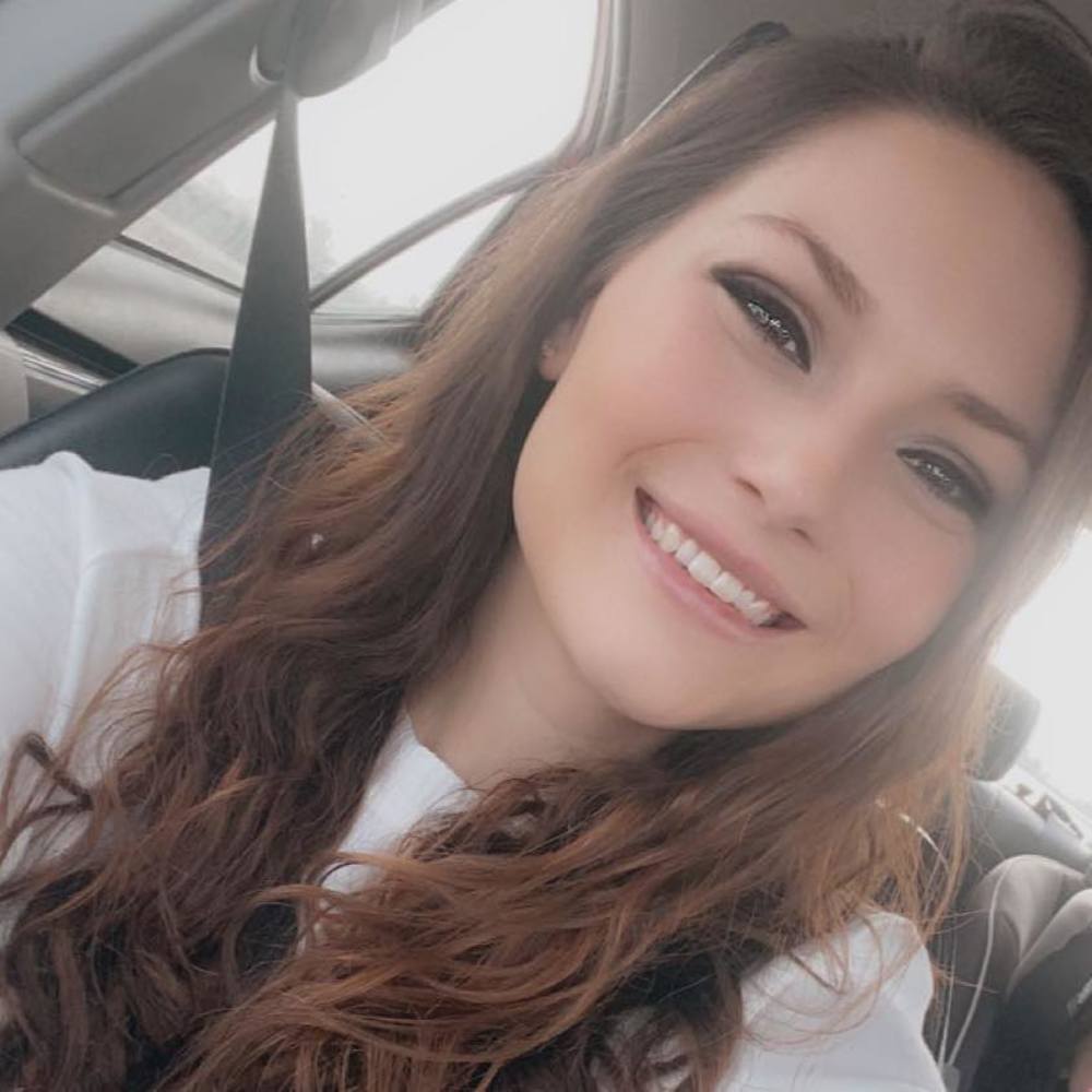 Meet your Posher, Brooke